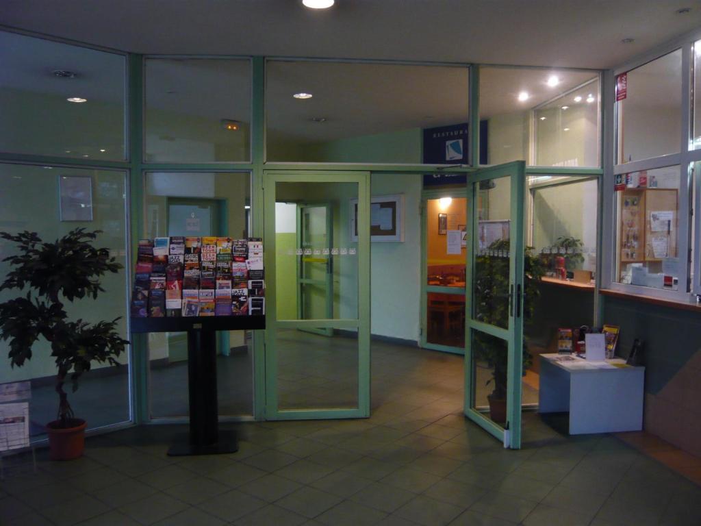 Hotel Hasa Prague Extérieur photo